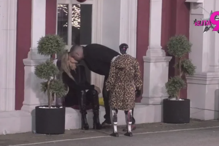 Ljubav i rat Aneli i Asmina