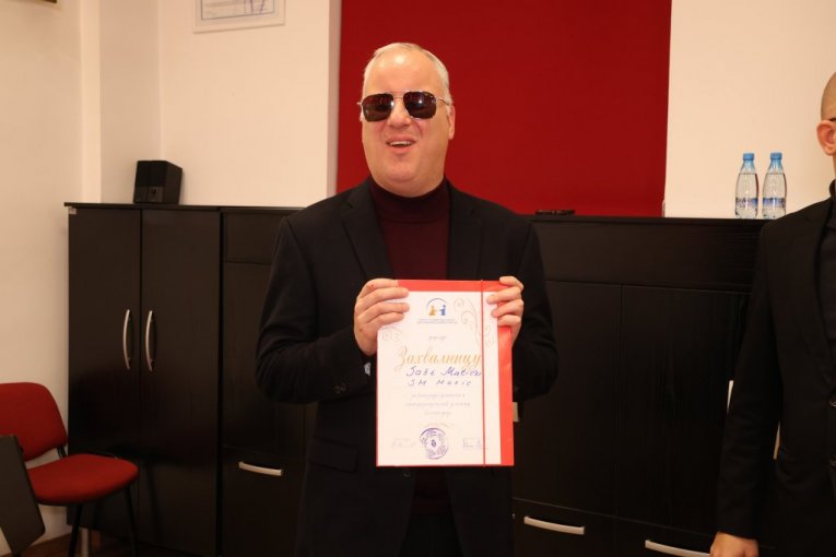 Saša Matić pomogao bolnici