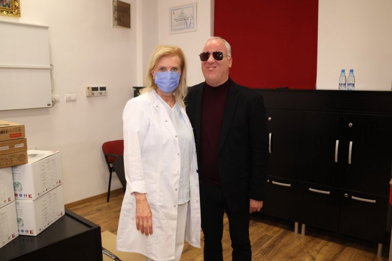 Saša Matić pomogao bolnici