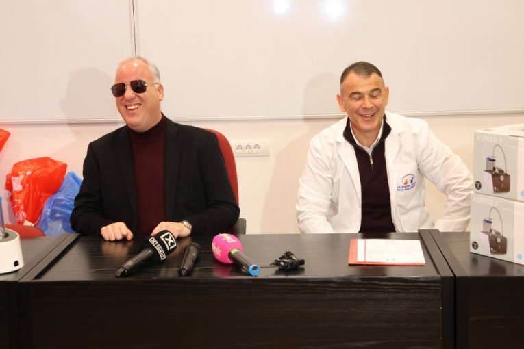 Saša Matić pomogao bolnici