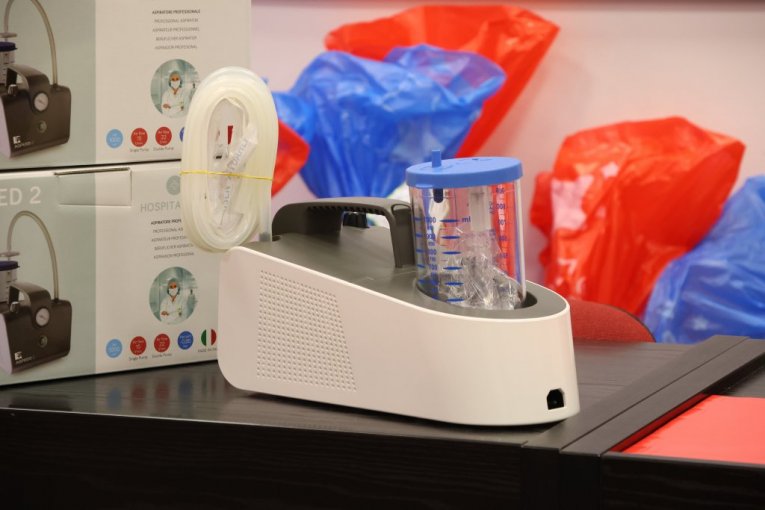 Saša Matić pomogao bolnici