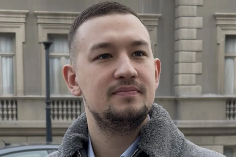 NAPADNUT UROŠ ŽIVKOVIĆ! Pevač doživeo JAVNI LINČ zbog izjave o ženi – OVE REČI razbesnele čitavu Srbiju!