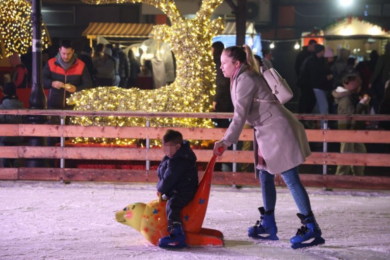Zemunska bajka - Prvi veliki praznični festival u Zemunu