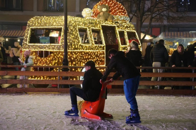 Zemunska bajka - Prvi veliki praznični festival u Zemunu