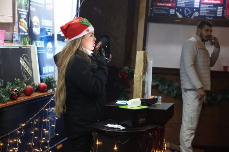 Zemunska bajka - Prvi veliki praznični festival u Zemunu