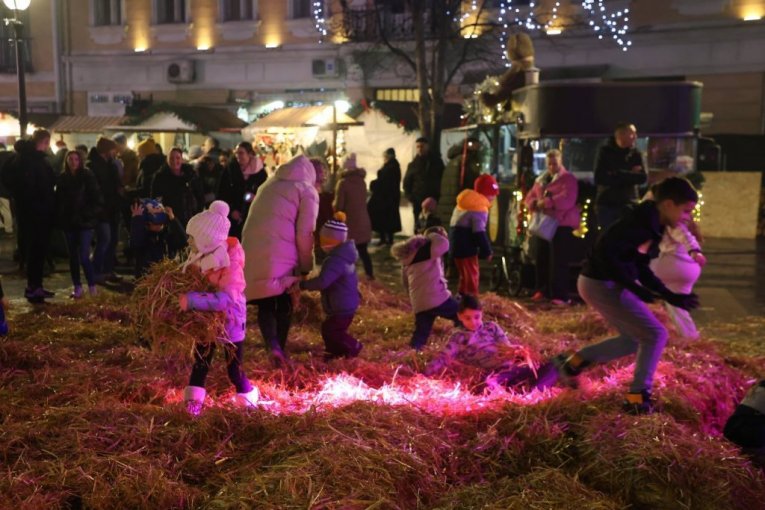 Zemunska bajka - Prvi veliki praznični festival u Zemunu