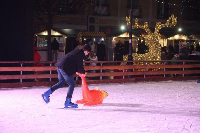 Zemunska bajka - Prvi veliki praznični festival u Zemunu