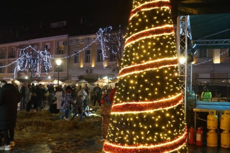 Zemunska bajka - Prvi veliki praznični festival u Zemunu