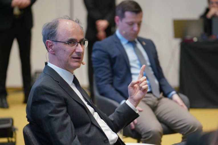 ISTORIJSKI PROJEKAT ZA CELU SRBIJU! Premijer Macut otkrio: Od EXPO 2027 svi dobijaju - gradiće se škole, vrtići i sportske dvorane ŠIROM ZEMLJE! (FOTO)