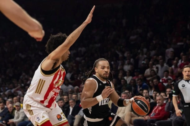 HITAN TAJM-AUT SAŠE OBRADOVIĆA! Virtus u strašnom naletu!