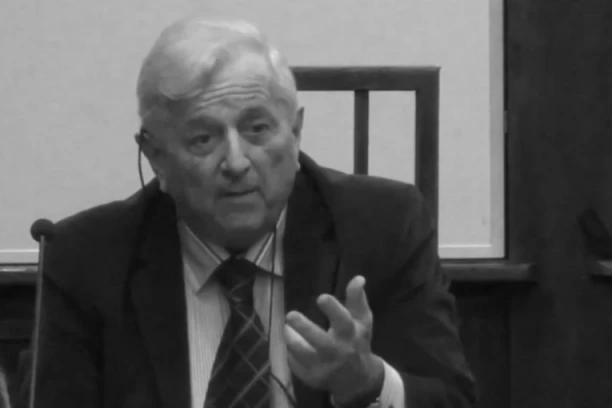 "TATA, ŽIVEĆEŠ U VEČNOSTI!" Preminuo najpoznatiji srpski onkolog dr Slobodan Čikarić, osvanule potresne čitulje porodice! (FOTO)