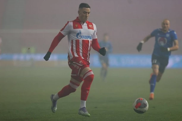 POKER NA MAGLOVITOJ MARAKANI;: Zvezda rutinirala Lučance za kraj jeseni!