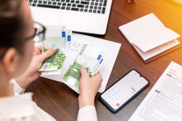 PRODUŽAVA SE MERA NBS ZBOG KURSA DINARA! I dalje nema provizije u menjačnicama