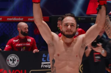 DAME I GOSPODO, MILOŠ JANIČIĆ: Crnogorac NOKAUTIRAO UFC borca posle samo dva minuta!