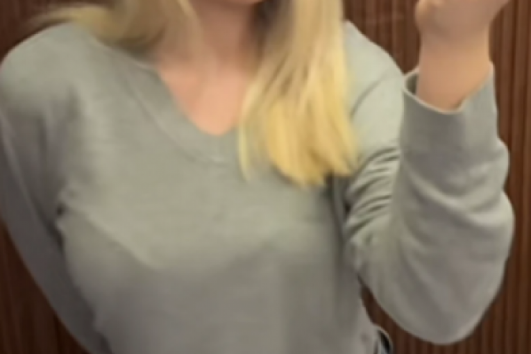 Mina Lazarević sa ćerkom