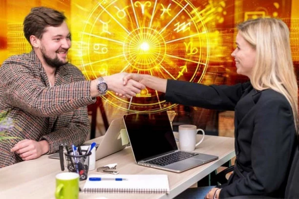 Sada je jasno - ovim znacima do kraja godine preti OTKAZ, dok druge čeka POVIŠICA i PUN NOVČANIK: Evo šta zvezde predviđaju