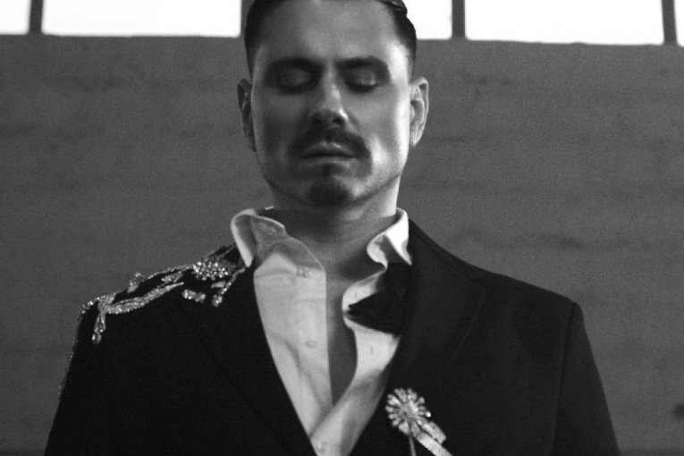 Bojan Bijelić - Duh iz bombonjere