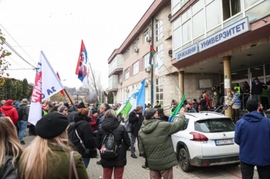 TOTALNI KRAH MEÐU BLOKADERIMA: Voštiniću prete razotkrivanjem: Pokrao pare, ima lažnu diplomu, ako kroči na tribinu, leti sve u vazduh!