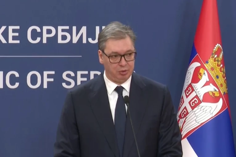 PREDSEDNIK OTVARA VRATA PALATE SRBIJA: Vučić sutra sa dva amasadora u oproštajnim posetama