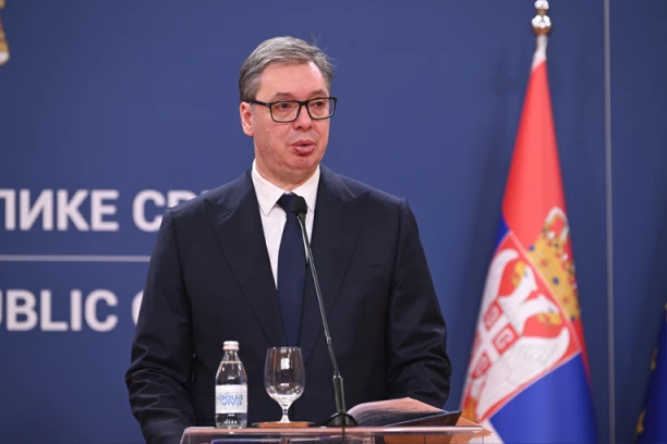 "ZAHVALAN SAM SLOVAČKOJ NA HRABROJ PODRŠCI"! Vučić: "Jedni drugima moramo da pomažemo i radimo da sačuvamo mir"!