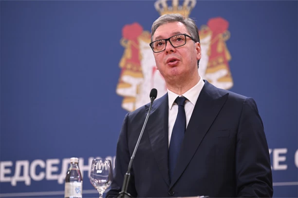 Podrška mladim stručnjacima: Vučić na prijemu najboljih diplomaca zdravstvenih škola