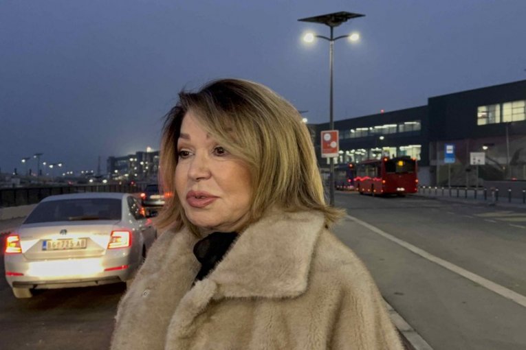 Neda Ukraden na aerodromu