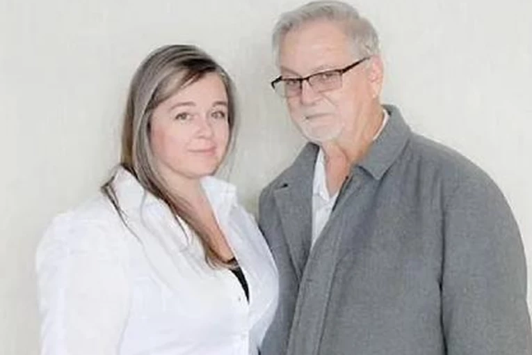 REKLA JE DA IDE NA POSAO I NESTALA SA TROGODIŠNJOM ĆERKOM! Očajni otac ih tražio decenijama, a onda je jedan poziv posle 42 godine PROMENIO SVE! (FOTO, VIDEO)