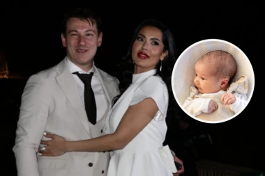 PRVE FOTOGRAFJE TANJE SAVIĆ SA BEBOM! Pevačica sija od sreće,  nasledniku se obratila EMOTIVNM REČIMA! (FOTO)