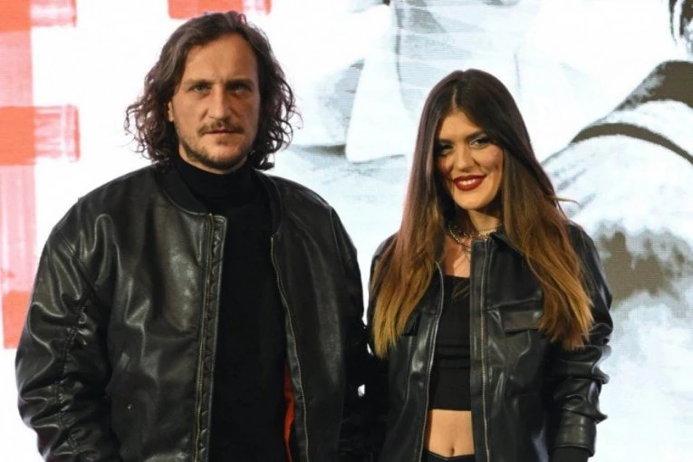 PRVO JAVNO POJAVLJIVANJE najlepšeg para naše javne scene: Jana i Nenad u centru pažnje, posle ovih SLIKA sve je jasno!