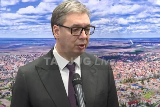 "ISTORIJSKI TRENUTAK!" Vučić i Pelegrini se obraćaju iz Bačkog Petrovca: Prva poseta Srbiji nakon čak 16 godina!