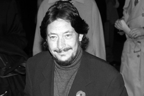 Umro čuveni pevač Kris Rija: Porodica zavijena u crno, hitno izdali saopštenje!