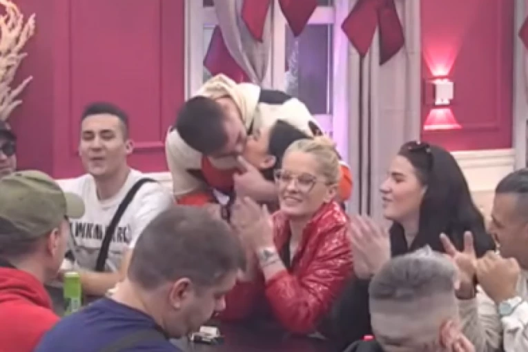 MINA VRBAŠKI SE UDAJE, A SVIMA JE PROMAKAO JEDAN DETALJ: Elitu čekaju ŠOK-VESTI!