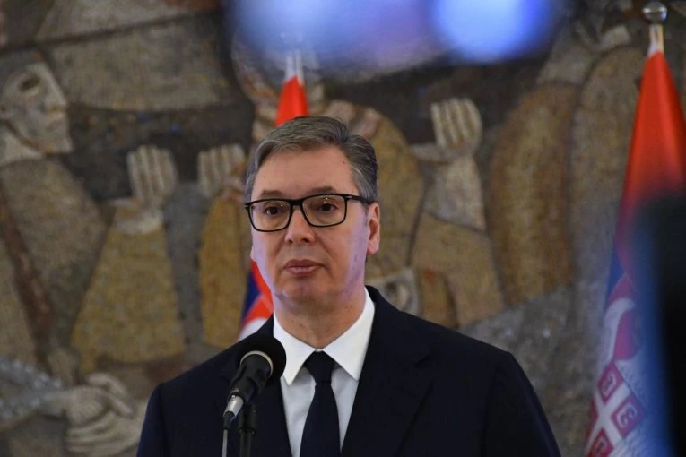 VUČIĆ SE SASTAJE SA BAROOM: Važan susret na Andrićevom vencu - šef francuske diplomatije stiže u Beograd