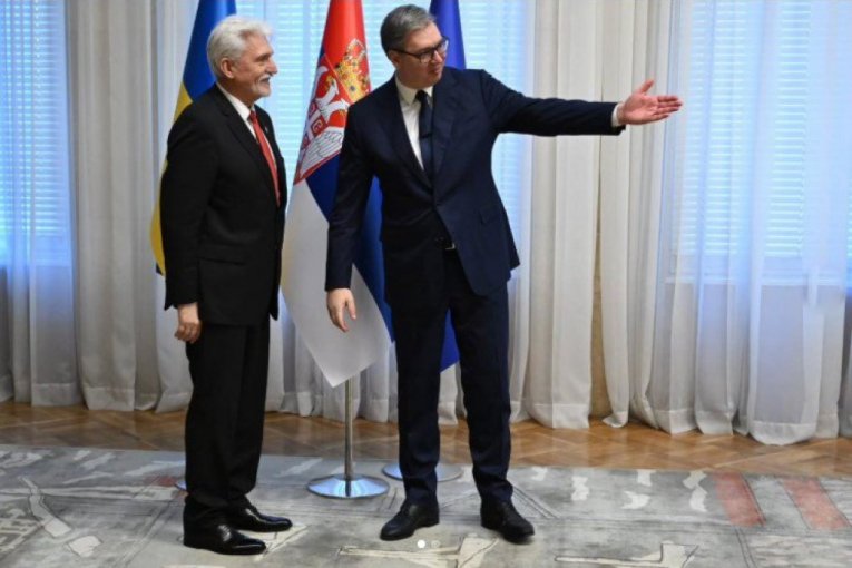 OPROŠTAJNA POSETA ZA UKRAJINSKOG AMBASADORA: Predsednik Vučić izrazio nadu da će odnosi između Srbije i Ukrajine nastaviti da se razvijaju
