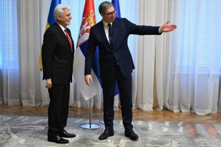OPROŠTAJNA POSETA ZA UKRAJINSKOG AMBASADORA: Predsednik Vučić izrazio nadu da će odnosi između Srbije i Ukrajine nastaviti da se razvijaju