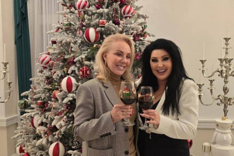 Lepa Brena i Dragana Mirković