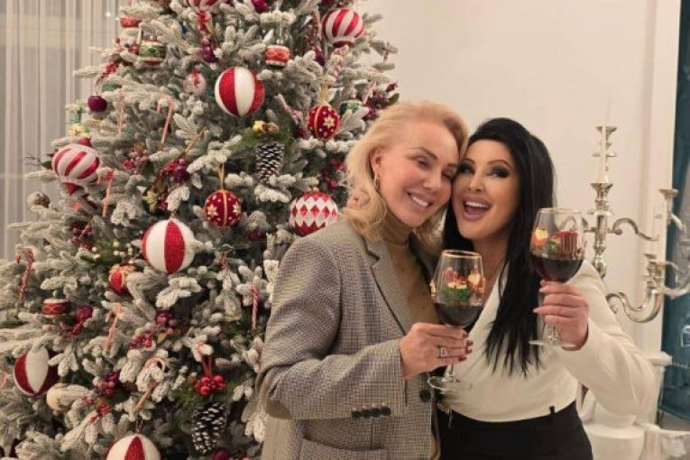 Lepa Brena i Dragana Mirković