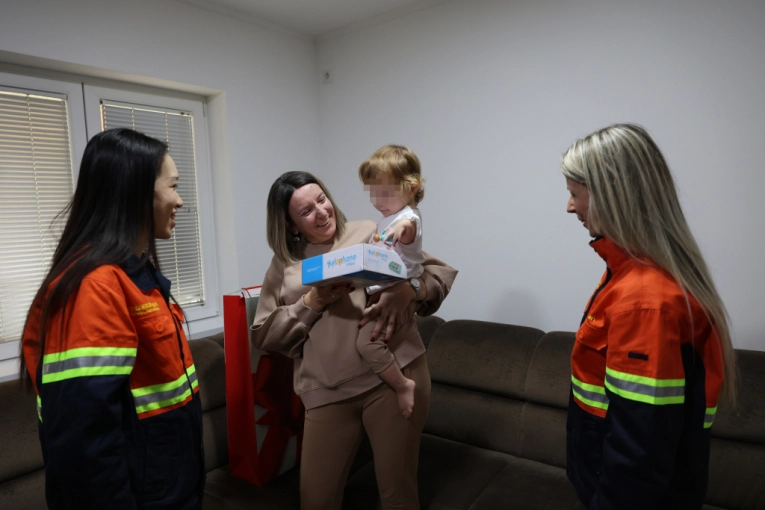 OVO NIKADA NIJE VIĐENO U NAŠOJ ZEMLJI! Počinje izgradnja posebnog doma za malu Irinu iz Bora! Evo šta je to "TAR kuća" i kako će promeniti život hrabre devojčice!