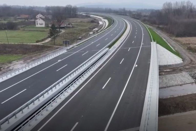 MORAVSKA LEPOTICA ČEKA PRVE VOZAČE: U četvrtak OTVARANJE najmodernijeg auto-puta