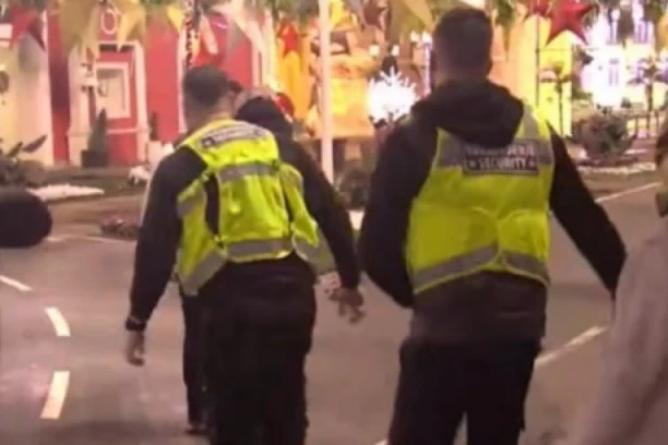 MANEKENKA URNISALA SINA ZLATE PETROVIĆ! HITNO reagovalo obezbeđenje! Kamere sve zabeležile! (VIDEO)