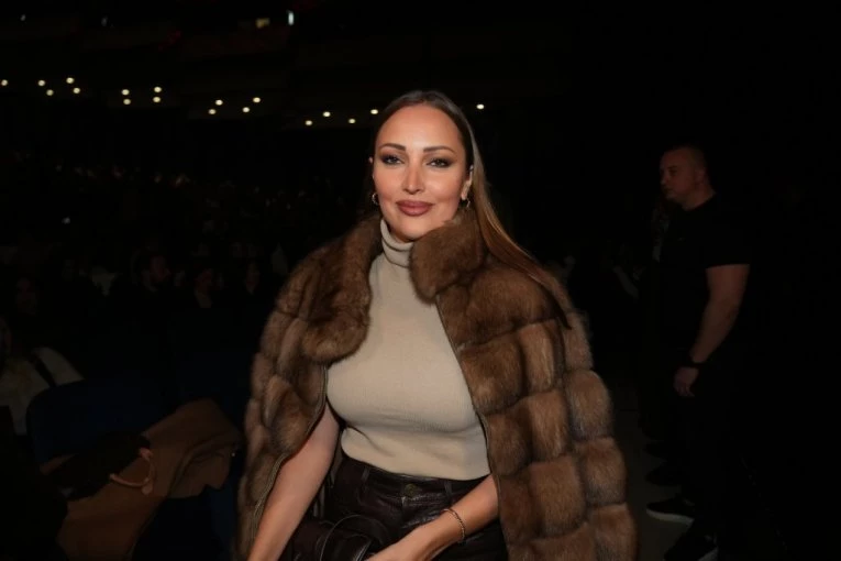 ALEKSANDRA PRIJOVIĆ SE POVLAČI SA ESTRADE! Isplivalo sve iz porodičnog doma, zbog OVOGA mora sve da promeni! (VIDEO)