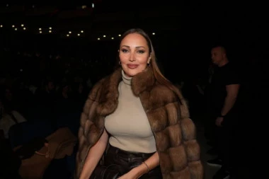 ALEKSANDRA PRIJOVIĆ SE POVLAČI SA ESTRADE! Isplivalo sve iz porodičnog doma, zbog OVOGA mora sve da promeni! (VIDEO)