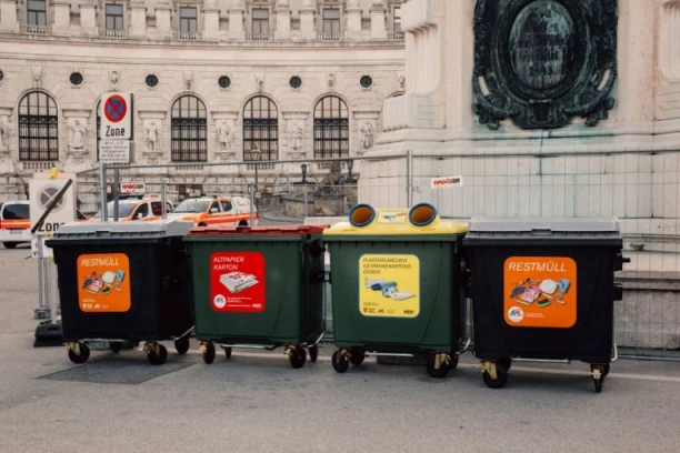 ZAŠTO SE BAŠ BEČ NAVODI KAO PRIMER EFIKASNOG UPRAVLJANJA: Jedinstvena rešenja evropskih gradova za problem komunalnog otpada