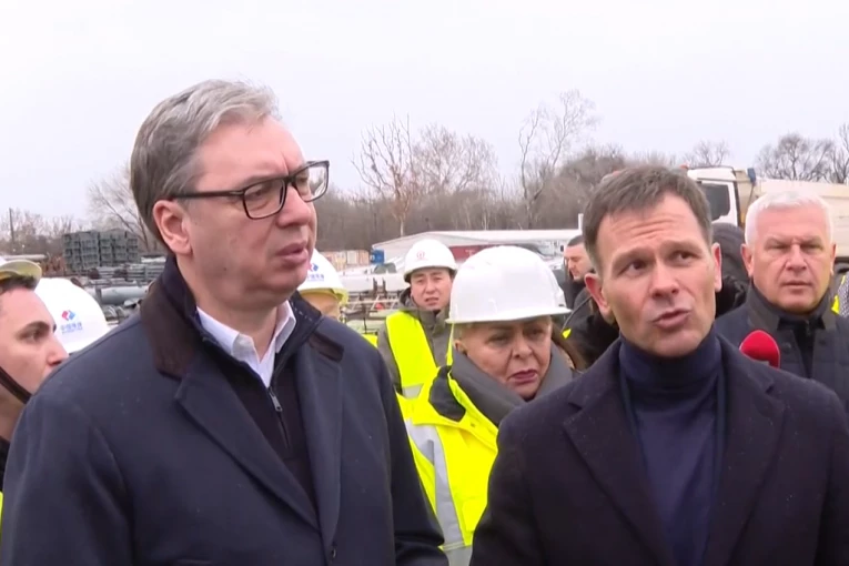 VUČIĆ NA STAROM SAJMIŠTU: Obilazi radove na Novom savskom mostu