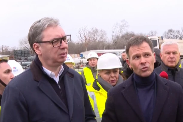 VUČIĆ NA STAROM SAJMIŠTU: Obilazi radove na Novom savskom mostu