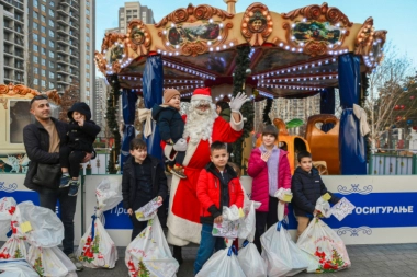 Kada praznici govore srcem:  "Dunav osiguranje“ darovalo više od 4.300 dece (FOTO)