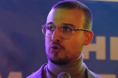 "OMLADINA SNS JE OD POČETKA NA PRAVOJ STRANI ISTORIJE!" Mihailo Vučević poslao jaku poruku: GENERACIJA SMO KOJA JE OPSTALA I OSTALA ČVRSTO NA NOGAMA! (VIDEO)