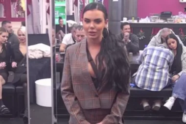 ANITA STANOJLOVIĆ OTKRILA SVE O TRUDNOĆI SA LUKOM - Priznala kakav će Vujović kao OTAC!