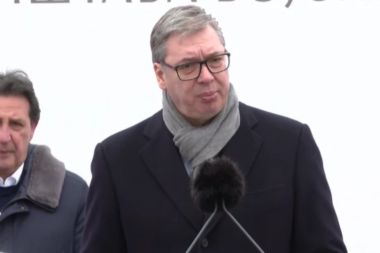 "SA OVOG MESTA ĆE SE DONOSITI VEOMA VAŽNE ODLUKE ZA SRBIJU I NJENE GRAĐANE!"! Vučić na polaganju kamena temeljca za izgradnju novog objekta Generalštaba Vojske Srbije