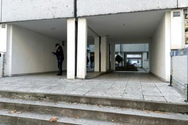 BRUTALNO NAPADNUTA ŽENA NA NOVOM BEOGRADU! Policija traga za napadačem! (FOTO)